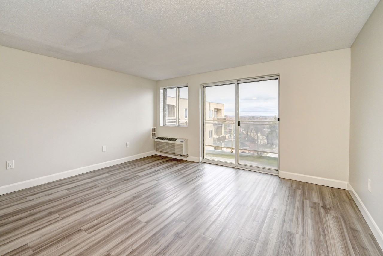 Grand Central Place Apartments - Photo 5 of 28