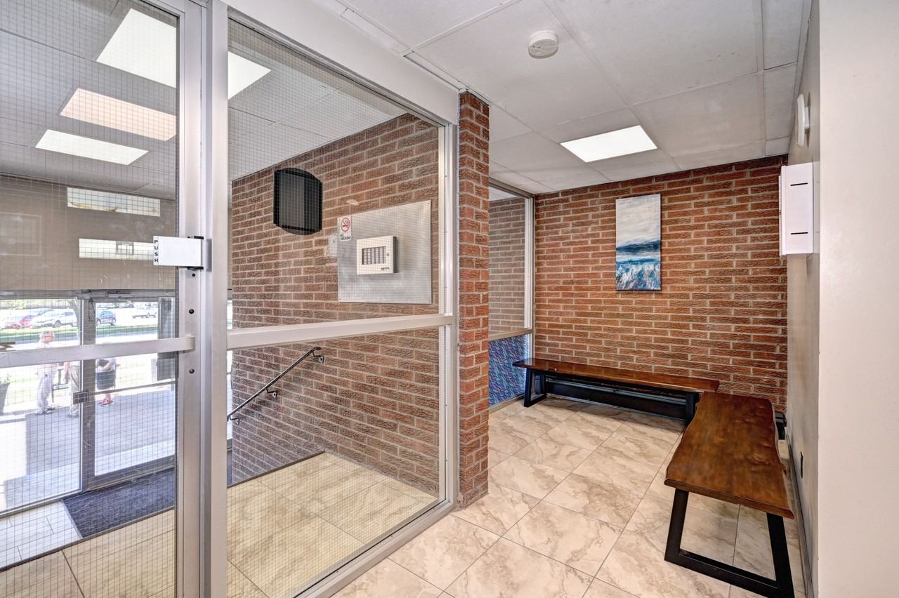 Cooper Tower Apartments - Photo 4 of 25