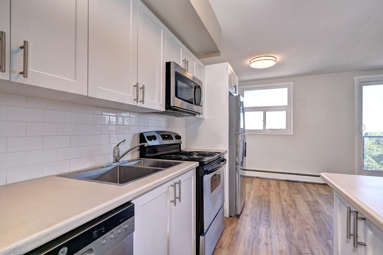 Cooper Tower Apartments - Photo 7 of 25