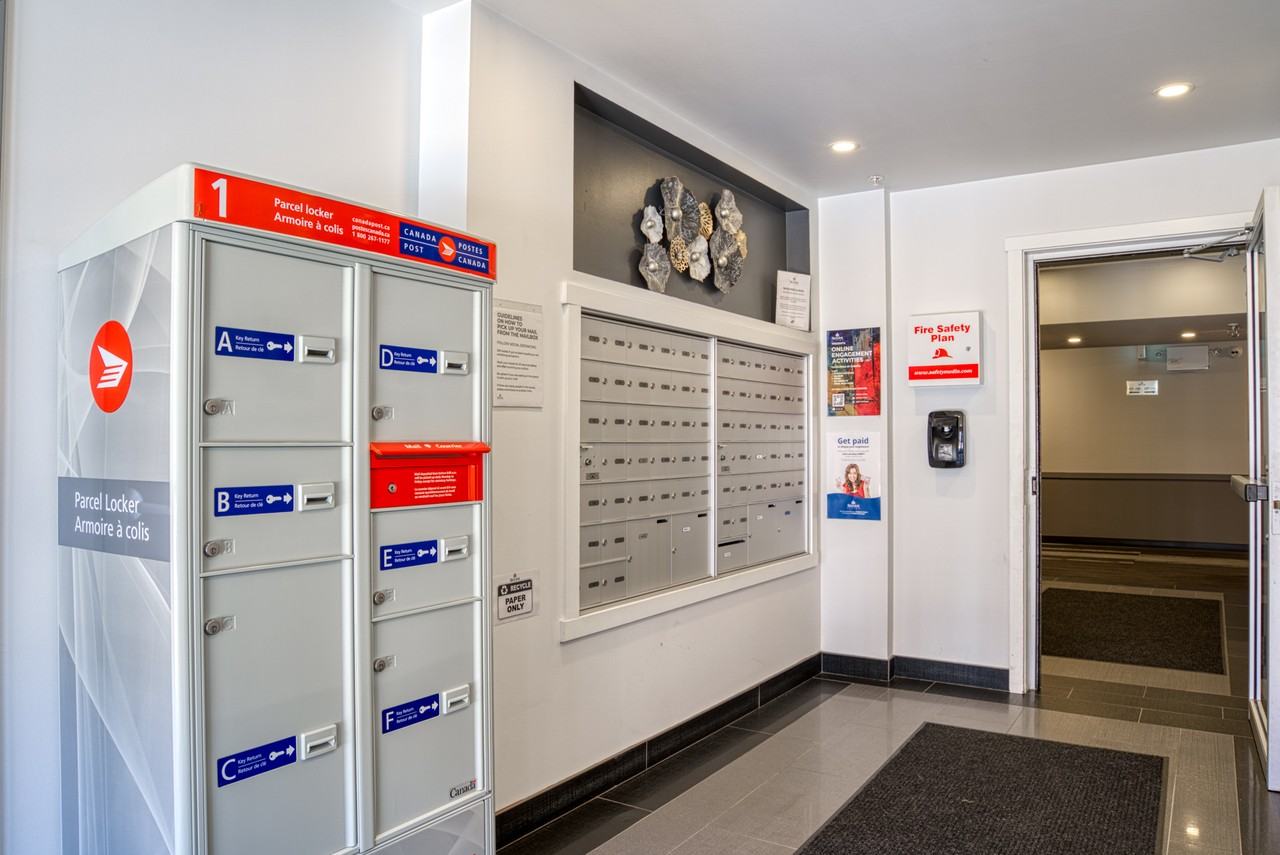 Waterford Village Apartments - Photo 5 of 26