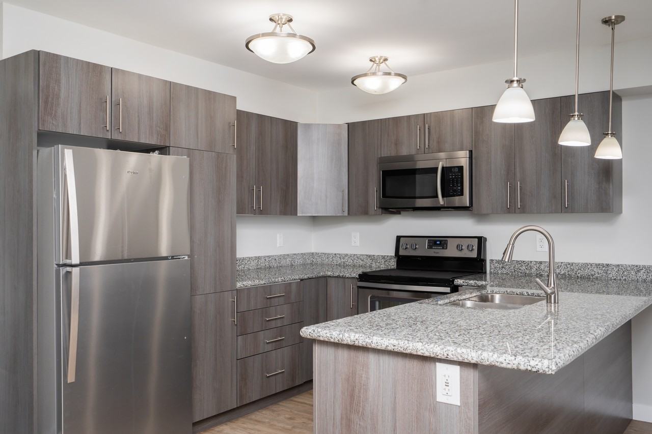 Waterford Village Apartments - Photo 7 of 26