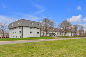 featured image of 800 Castell Rd