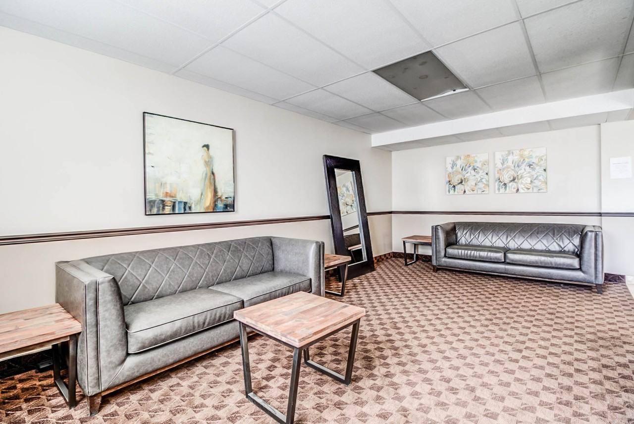 Da Vinci Tower and Mildon Tower Apartments - Photo 7 of 24