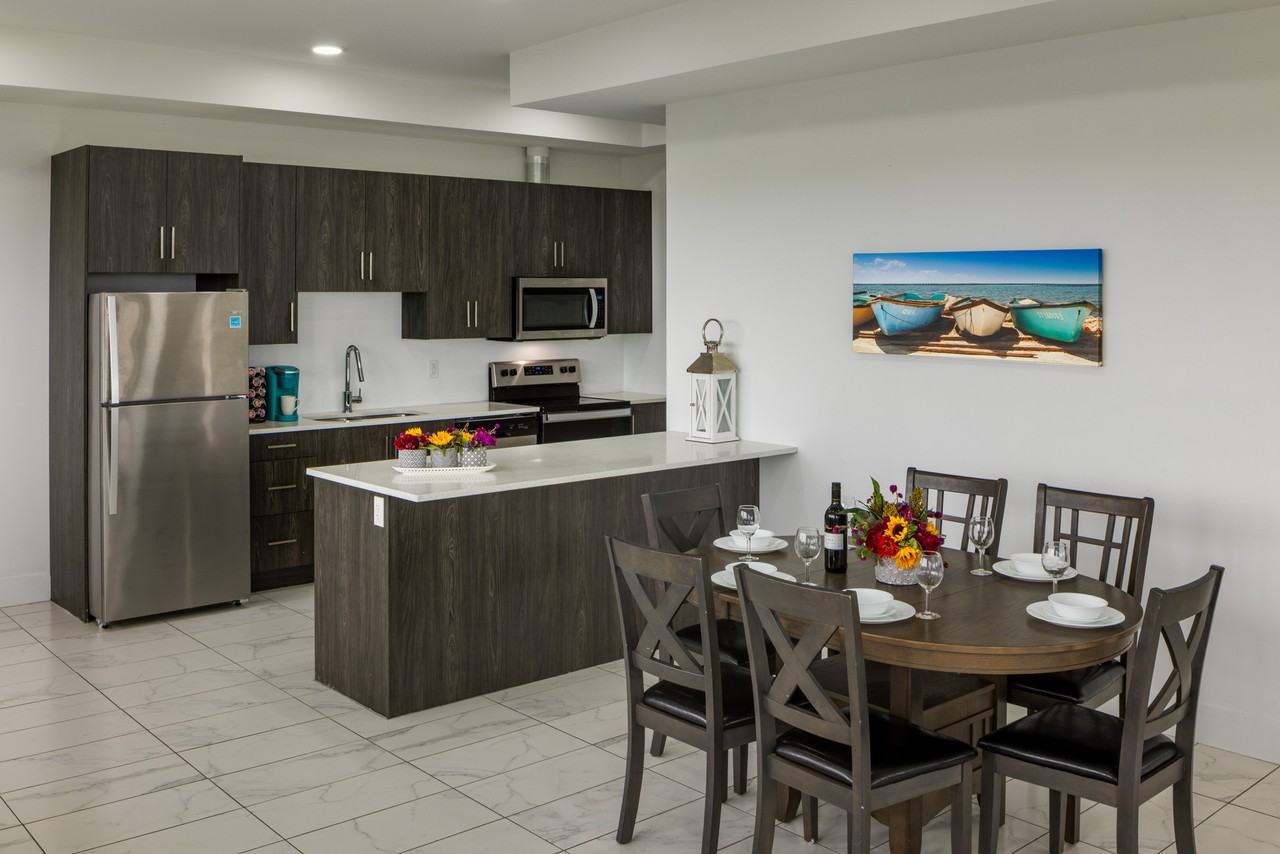 The Ashton Apartments - Photo 6 of 19