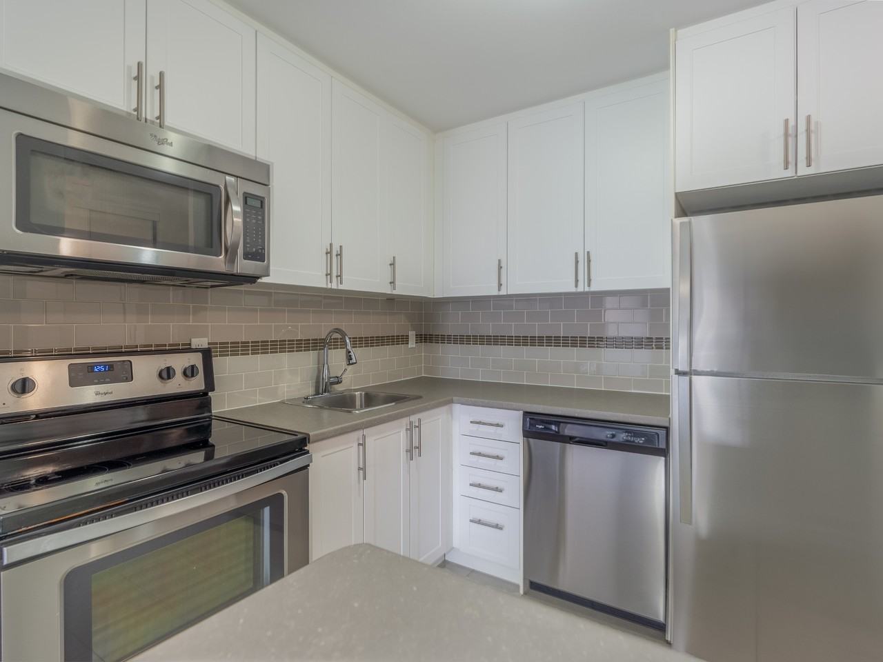 Centennial Park Place Apartments - Photo 7 of 22