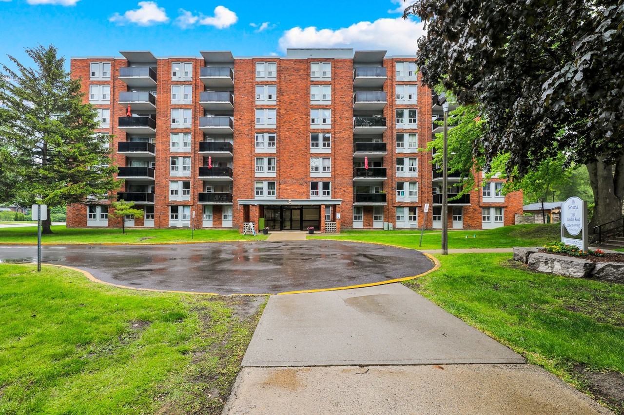 Governor House East & West Apartments - Photo 2 of 25