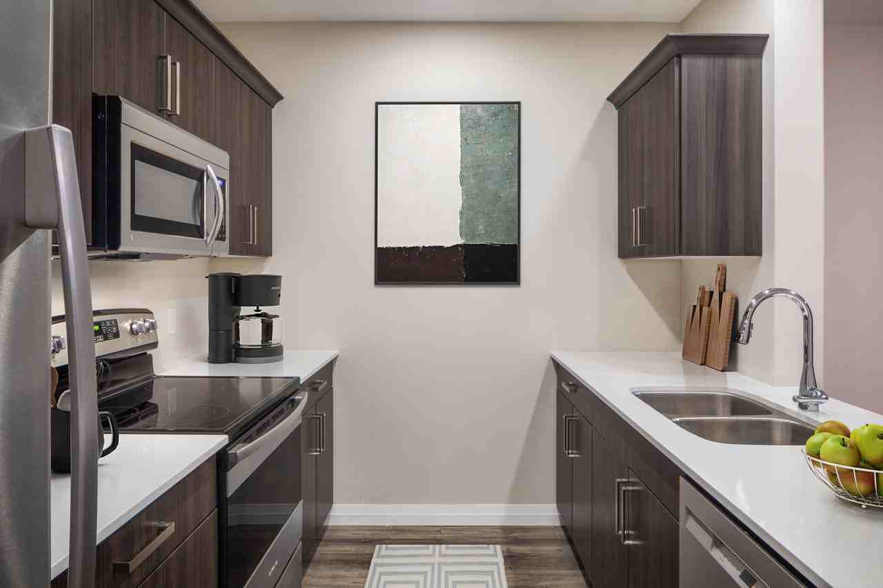 Twamley Manor Apartments - Photo 4 of 23