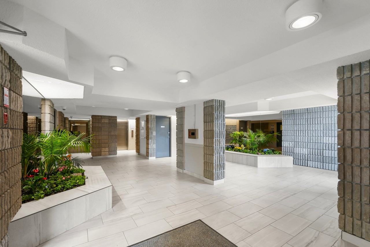 Delta Apartments - Photo 5 of 26