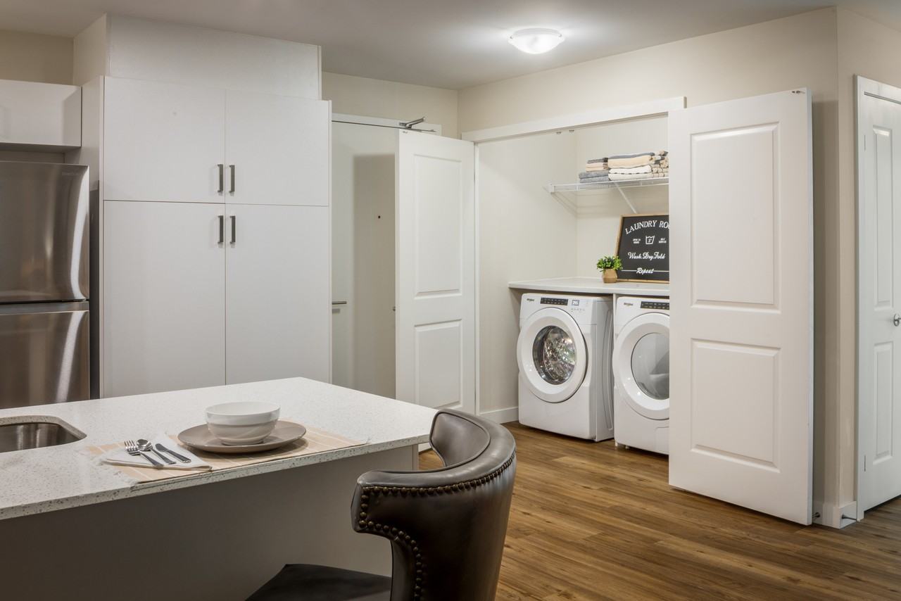 River’s Edge Apartments - Photo 5 of 27