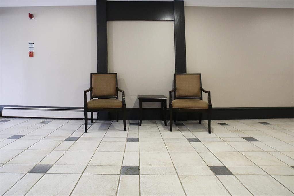 Gemini Towers Apartments - Photo 3 of 15