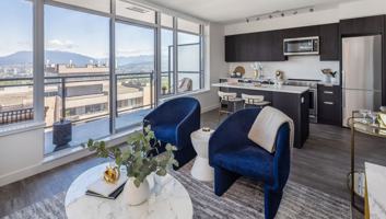 featured image of 4733 Hazel St