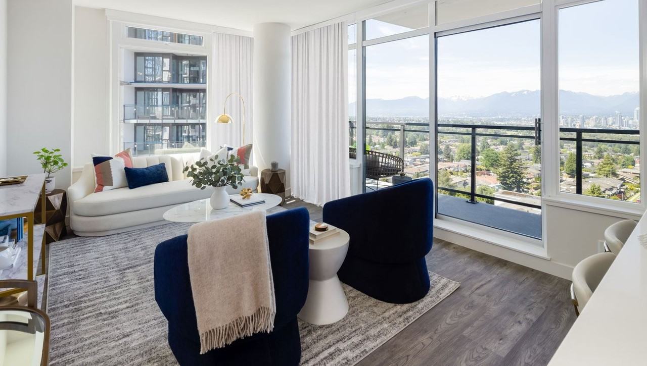 Hazel - Photo 2 of 29