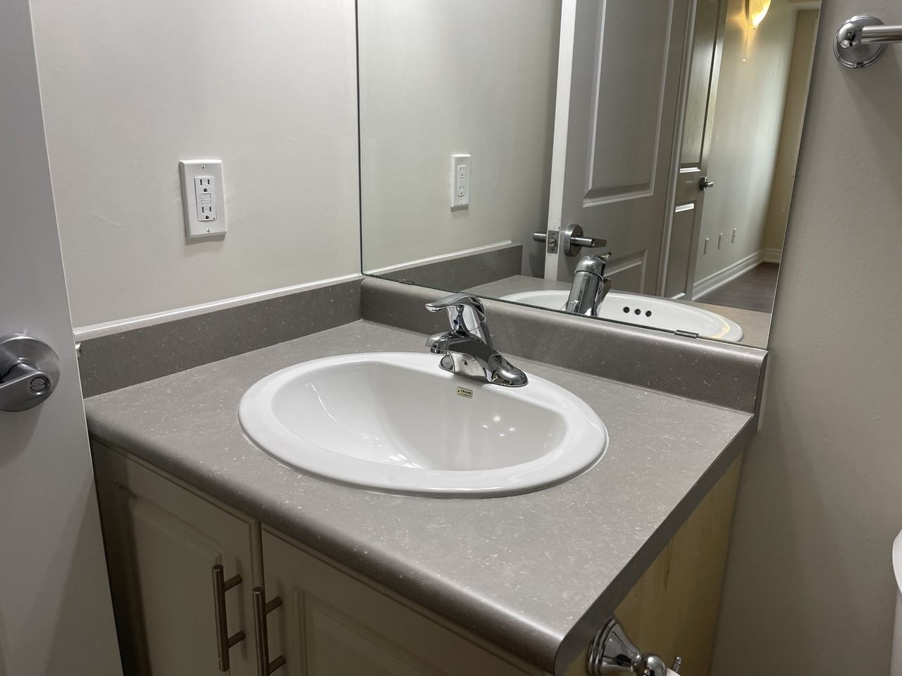 75 Emma Street - Photo 6 of 29