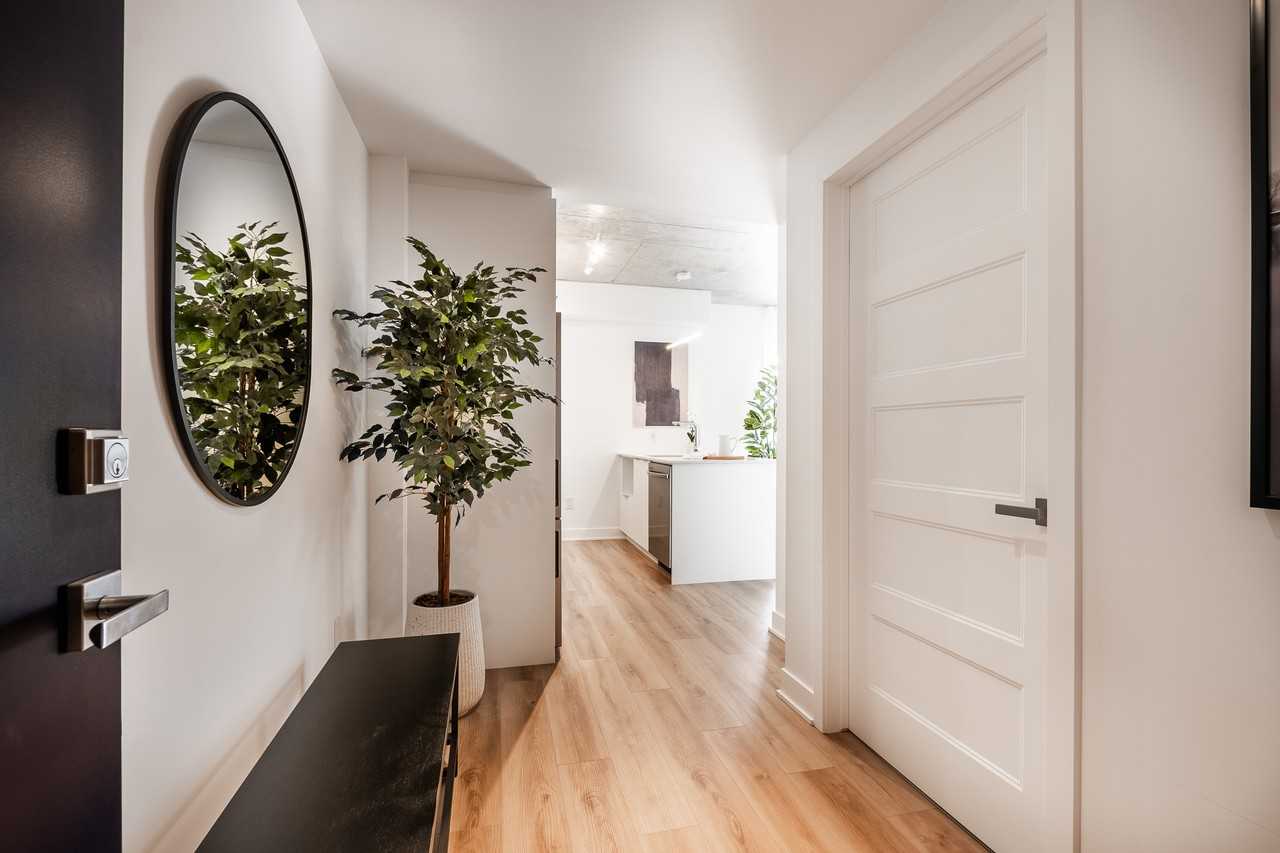 5460 Rue Sherbrooke E — photo 1