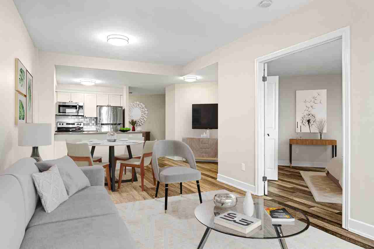 50 Laurier - Photo 3 of 15