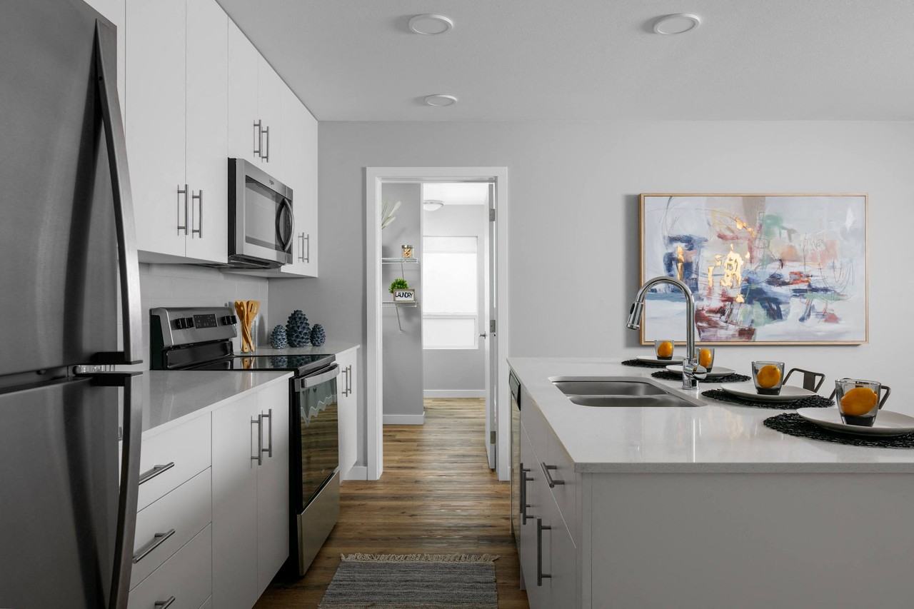 The View Apartments - Photo 7 of 32