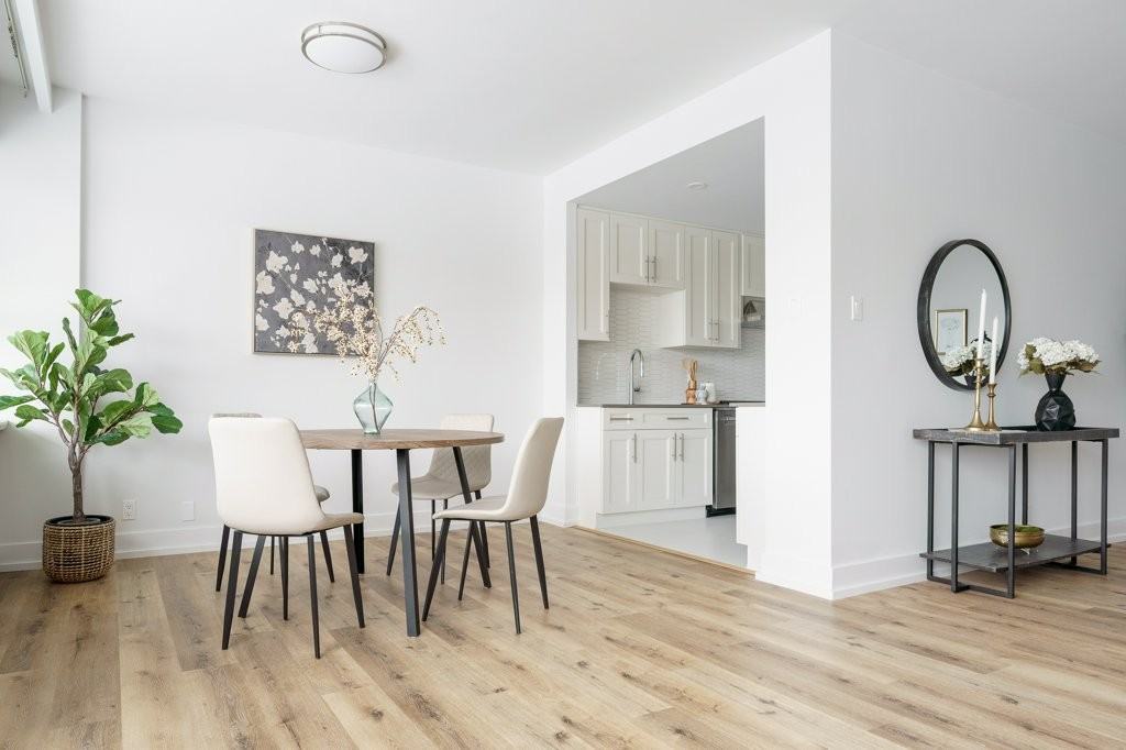 Le 4300 - Photo 4 of 24