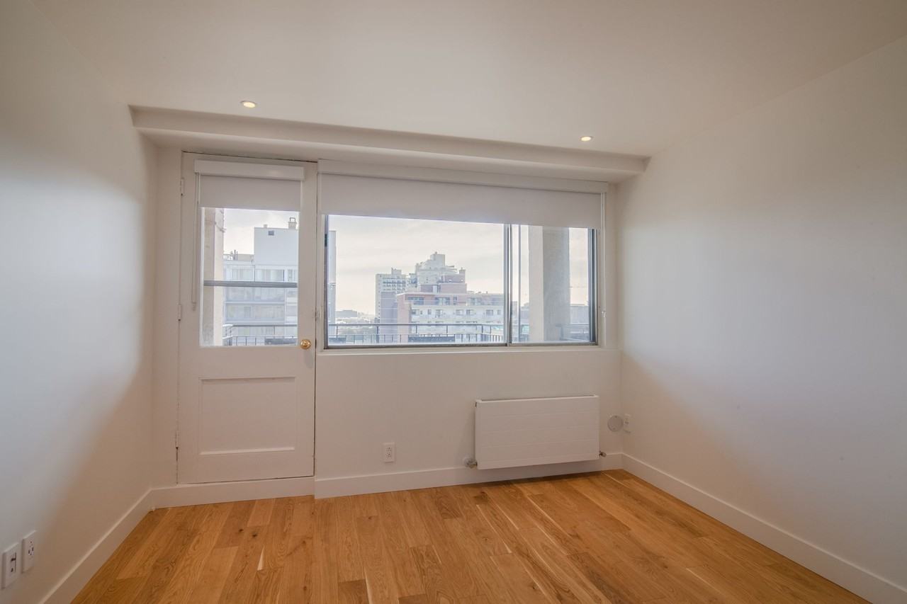 3460 Rue Durocher - Photo 4 of 50