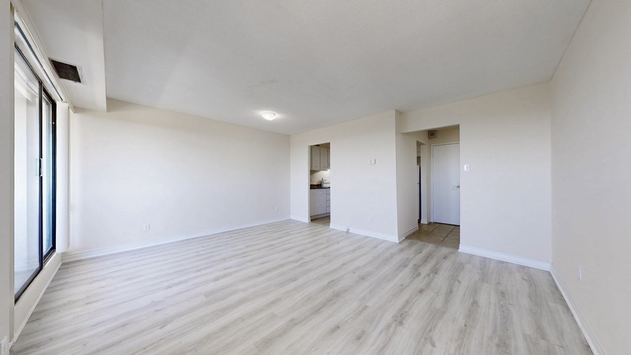 1460 Ghent Avenue - Photo 4 of 15