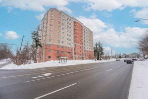 featured image of 274 Erb St W