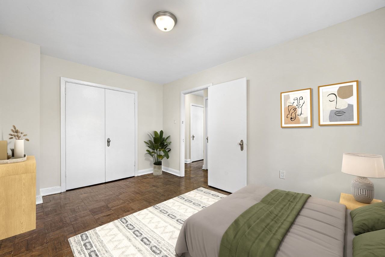 64 St. Clair Avenue West - Photo 3 of 19