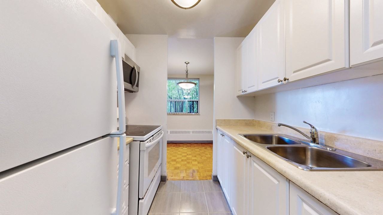 22 Elkhorn Drive - The Richelieu - Photo 3 of 15