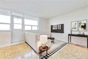 featured image of 160 Erskine Ave
