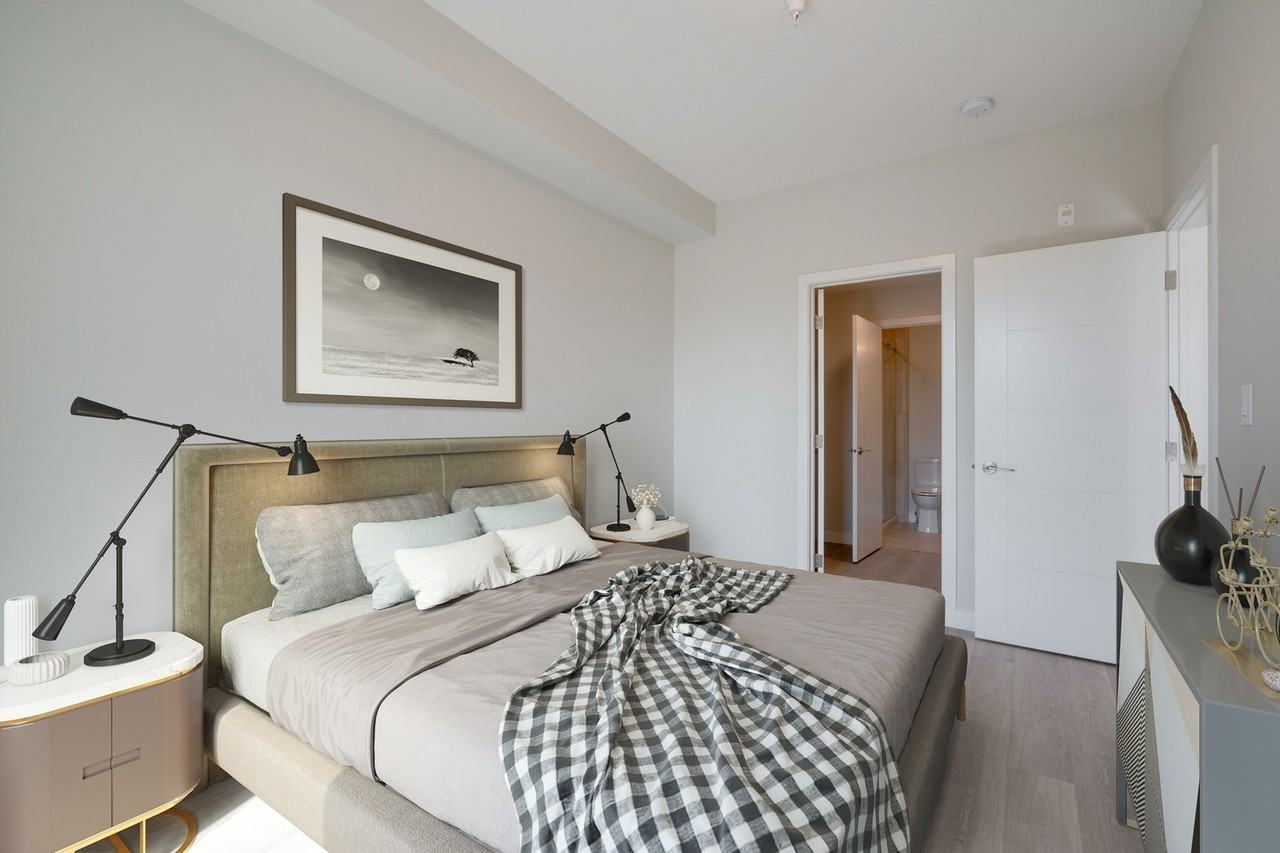 Vic on Fifth - Photo 3 of 29