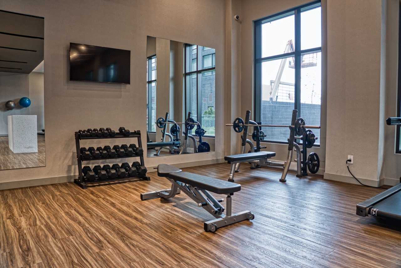 Le Carlyle - Photo 5 of 17