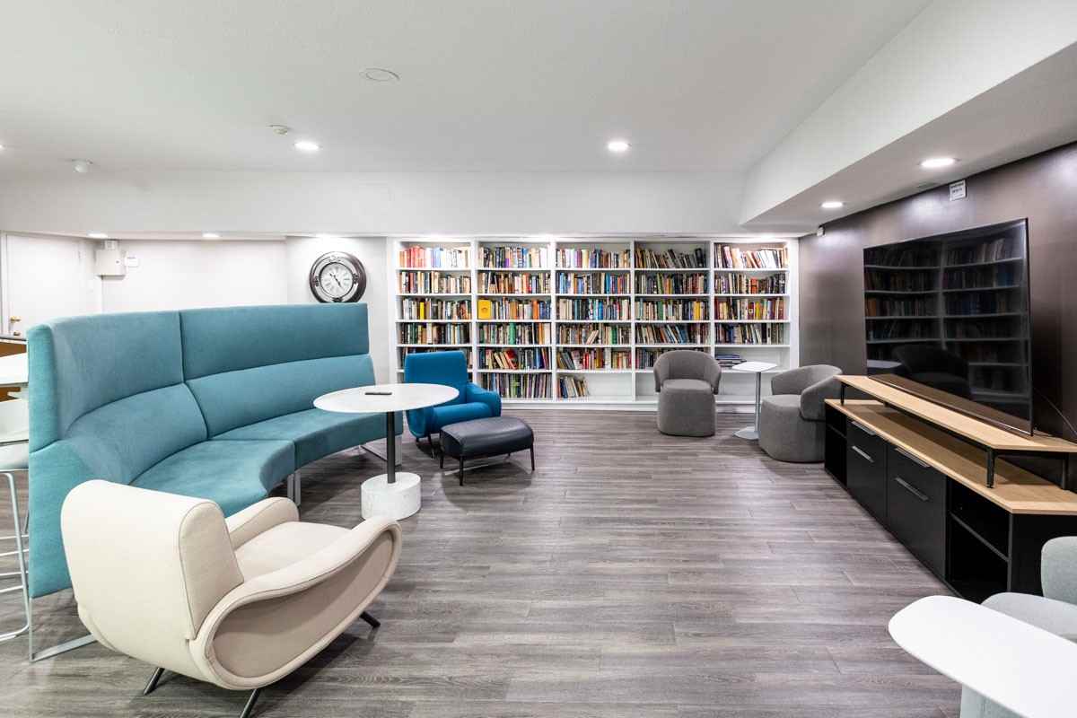 Park Victoria Apartments - Photo 6 of 22