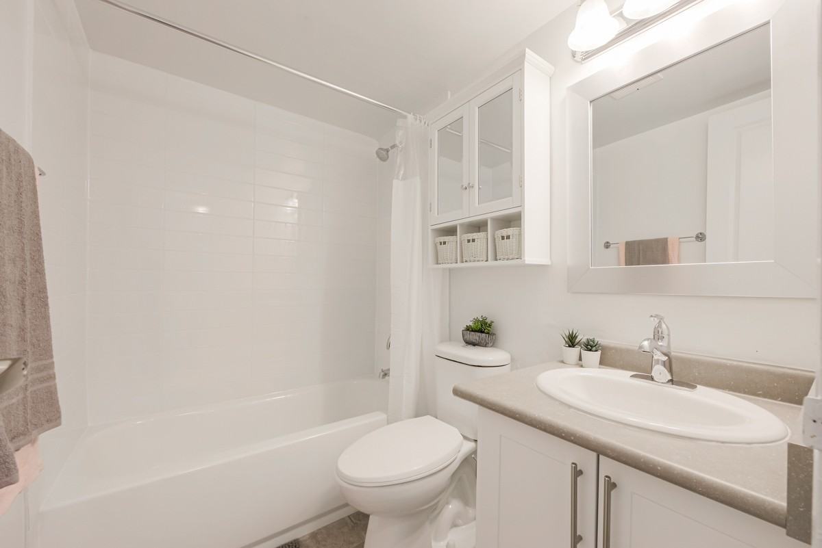 Alpine Apartments - Photo 7 of 11