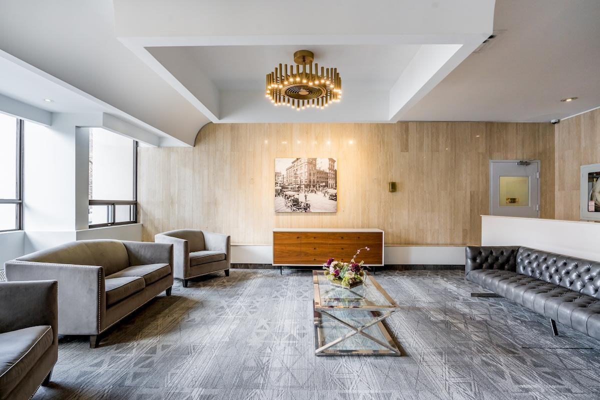 Wellesley Apartments - Photo 6 of 14