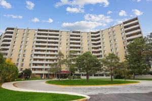 featured image of 400 Sandringham Cres