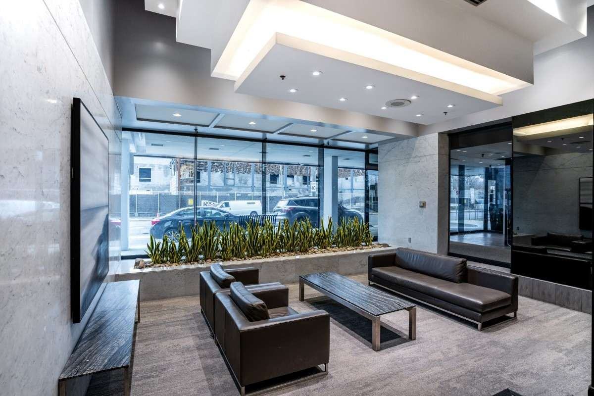 Davisville Village Apartments - Photo 4 of 16