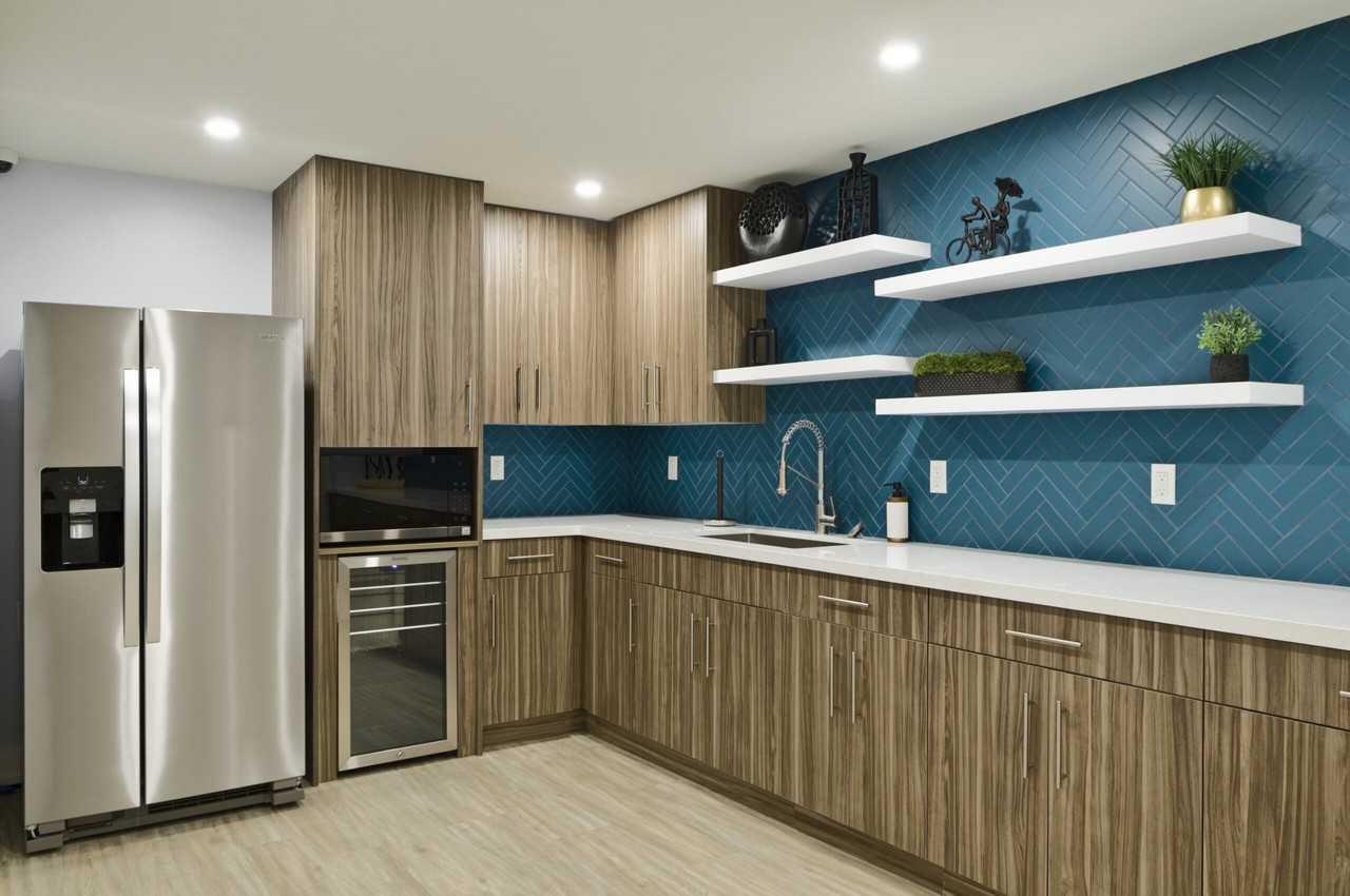 Huntley Apartments - Photo 7 of 19