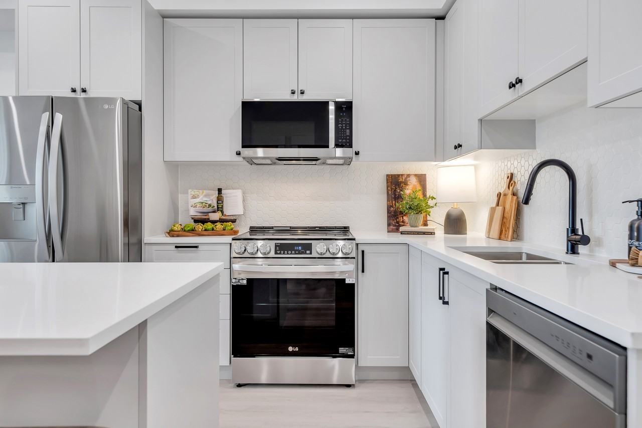 The Colton - Photo 6 of 50