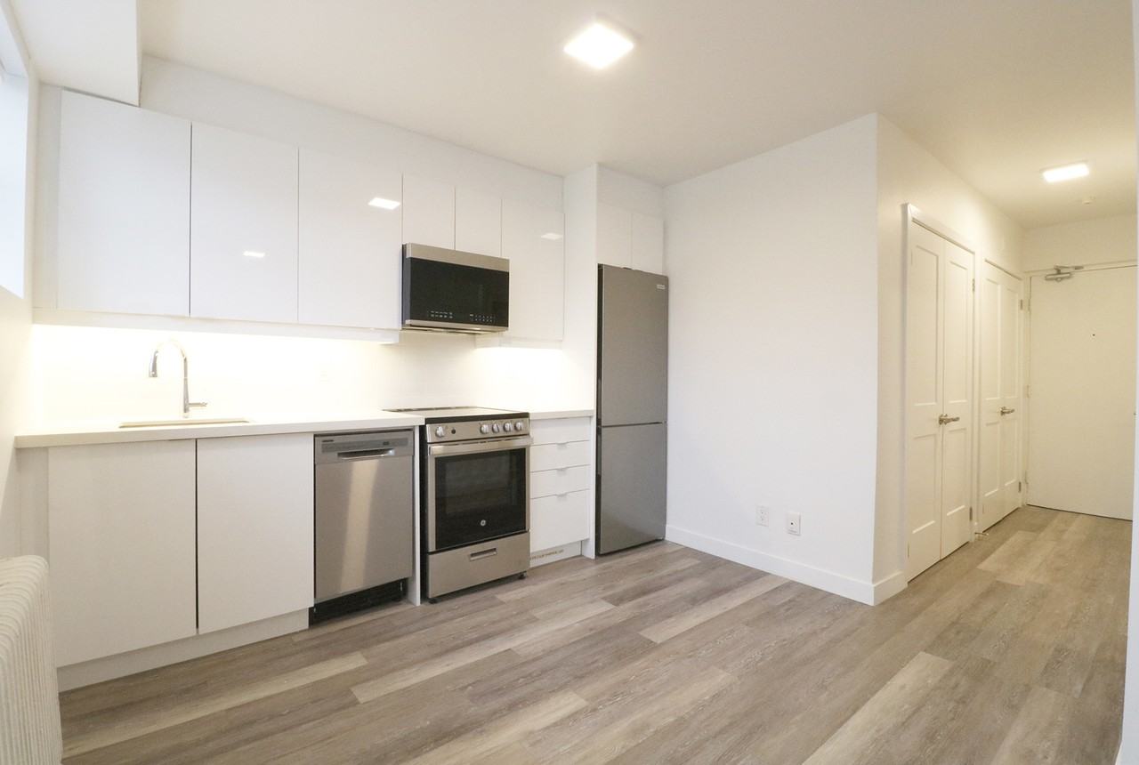 272 Birmingham Street - Photo 3 of 11