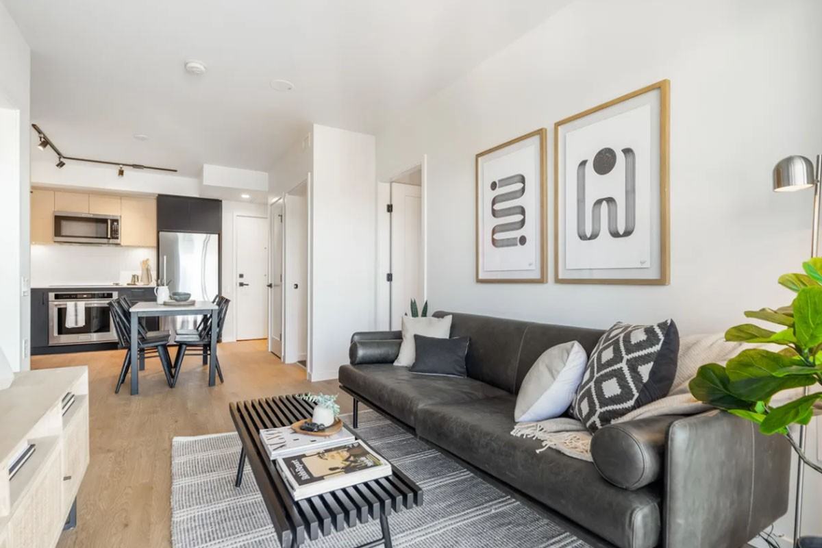 Hub Place - Photo 3 of 11