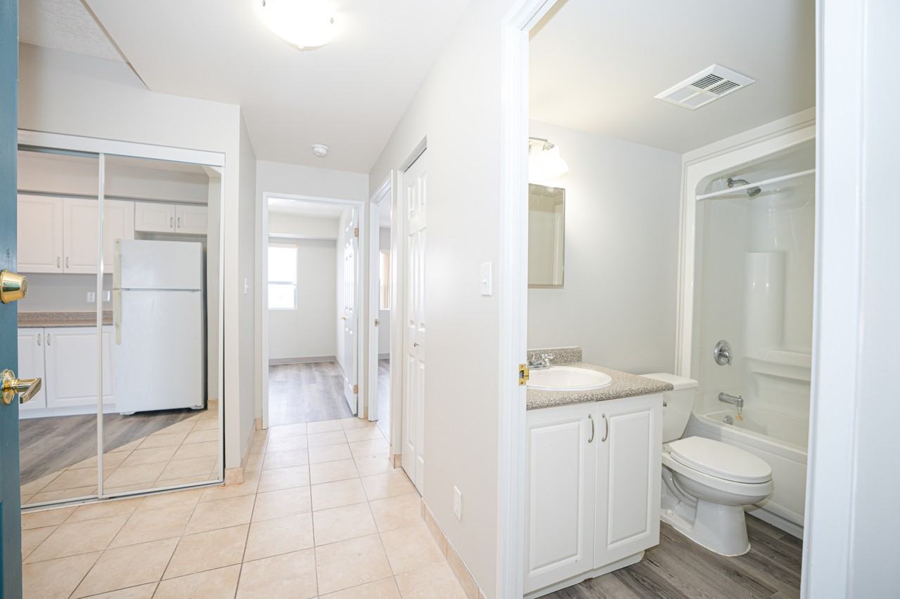 Bloomingdale Mews - Photo 4 of 23