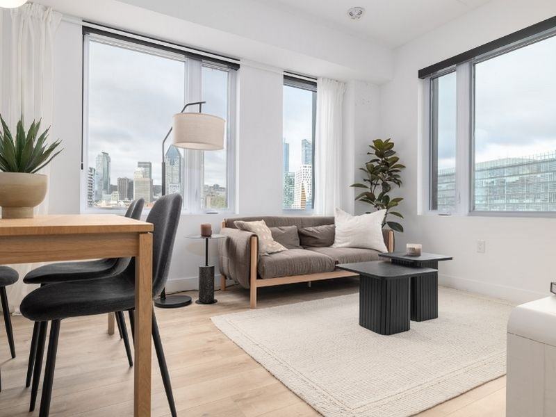 Haleco - Photo 4 of 21