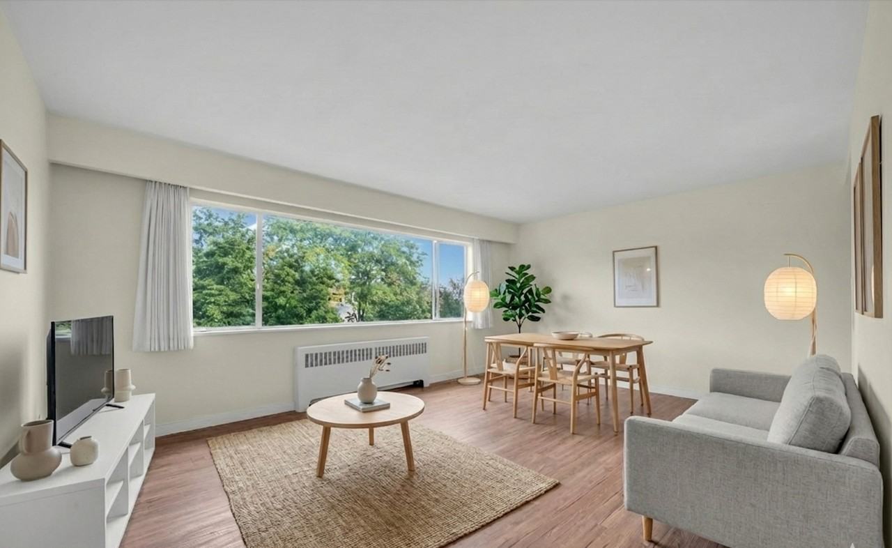 YORK PLAZA - Photo 3 of 17