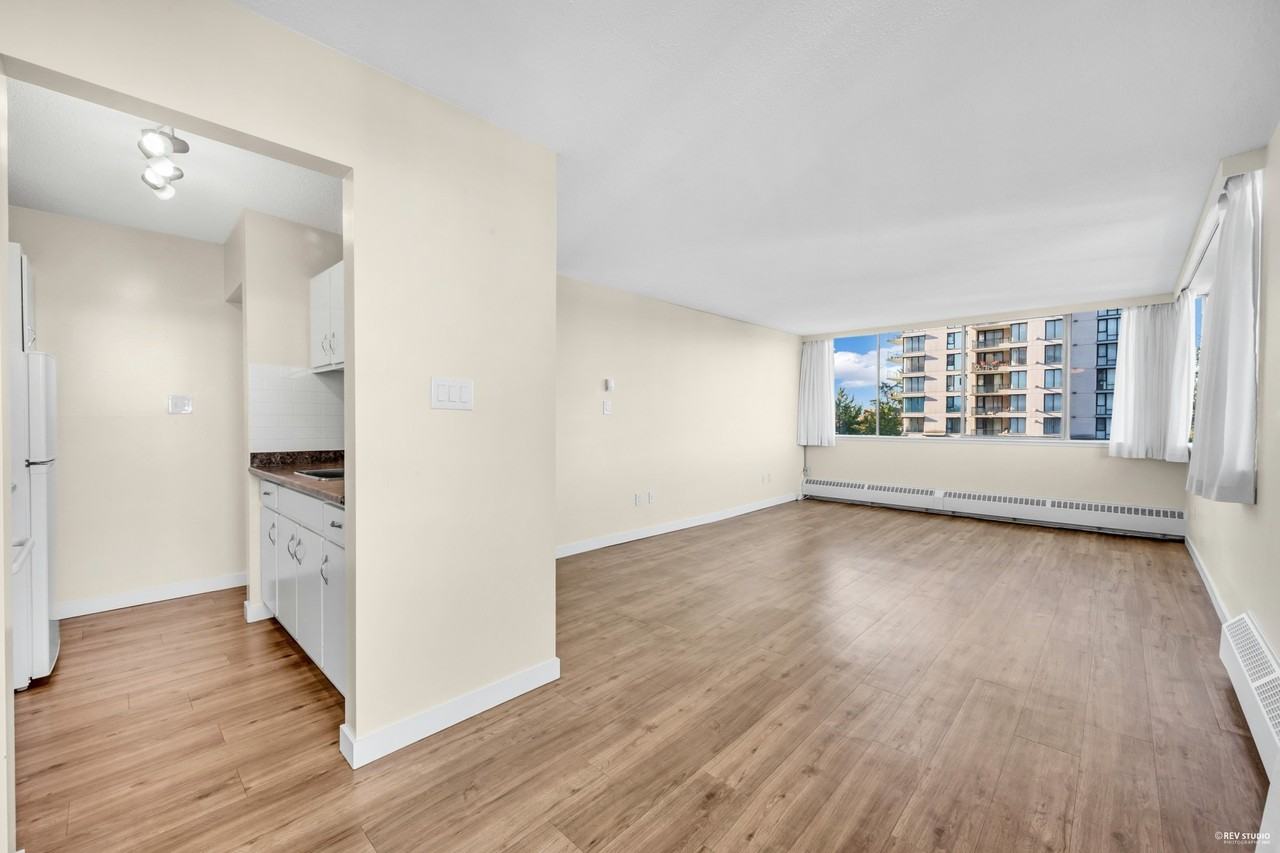 ED. ROYAL - Photo 5 of 42