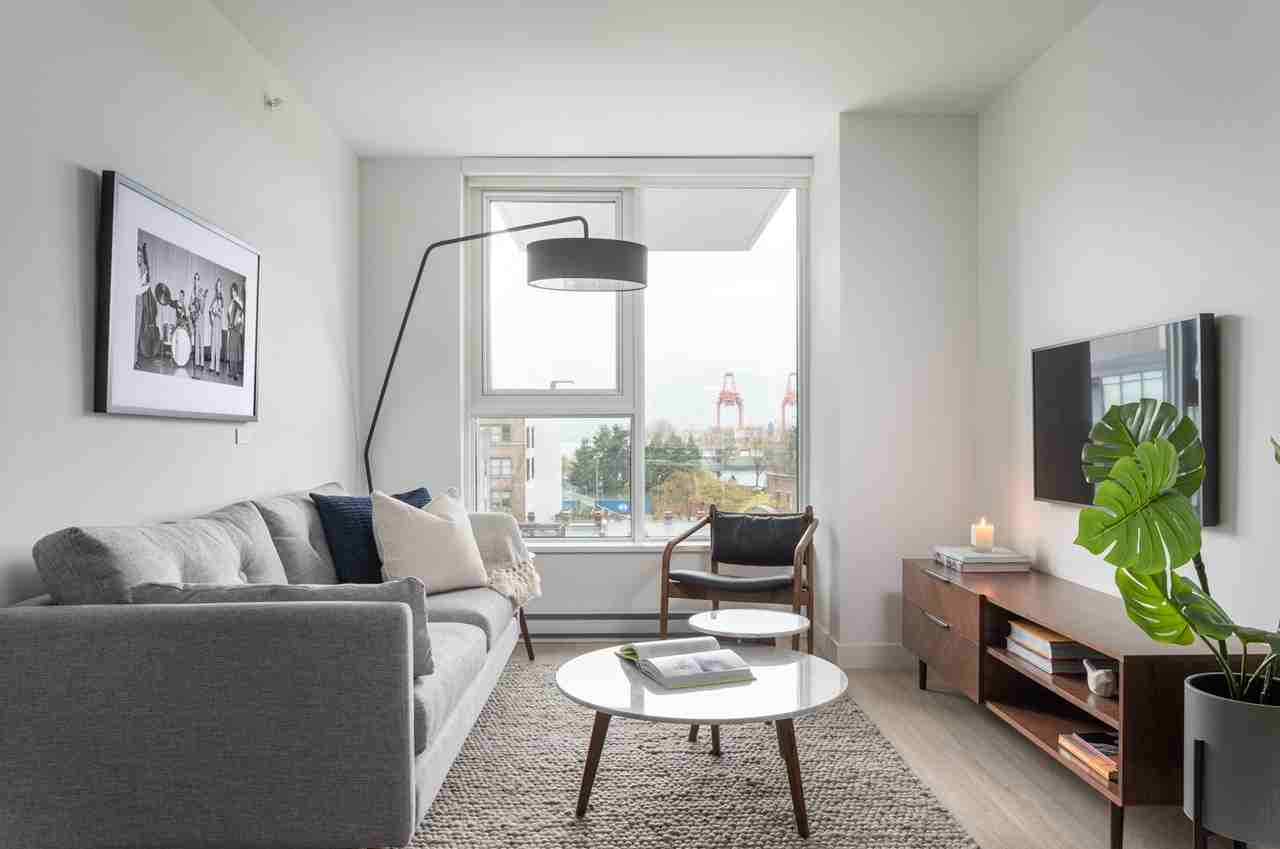 Blood Alley - Photo 5 of 8