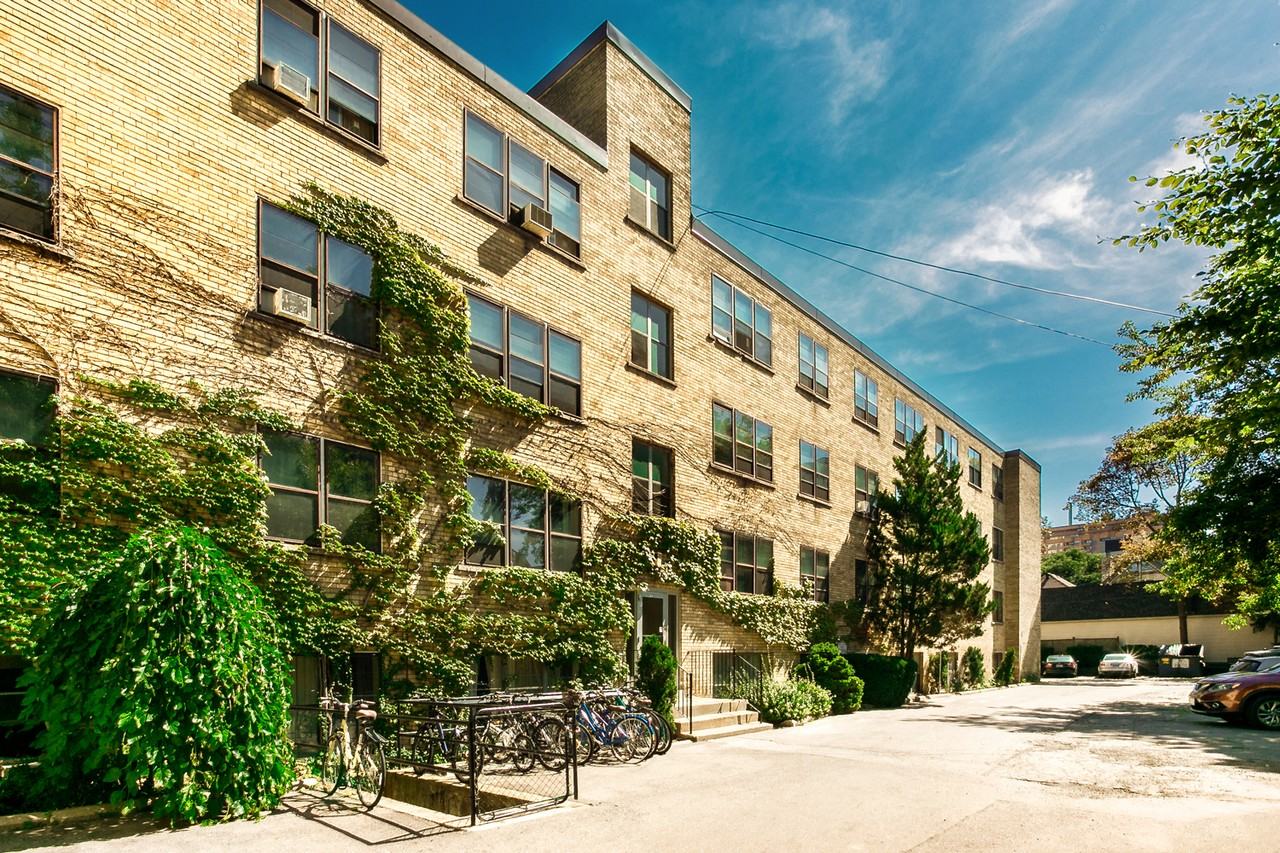 49 Glen Elm Ave - Photo 2 of 36