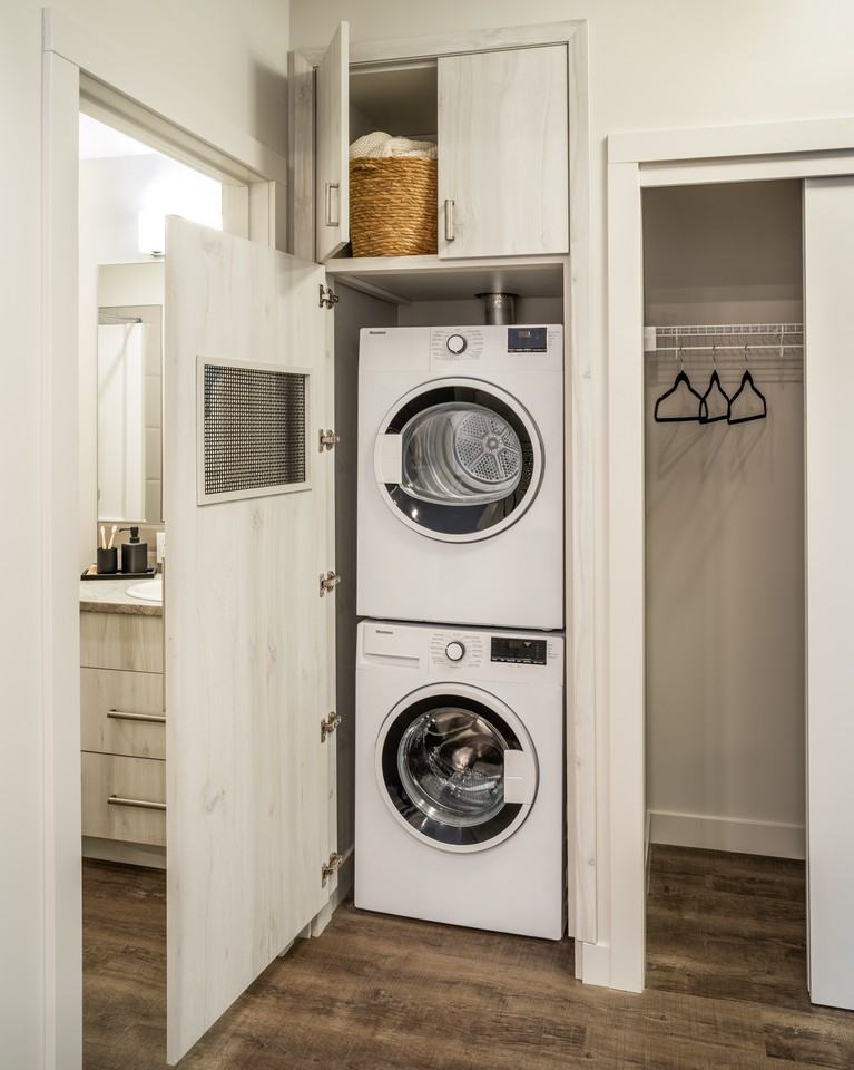 Catalyst Luxury Residences - Photo 6 of 21