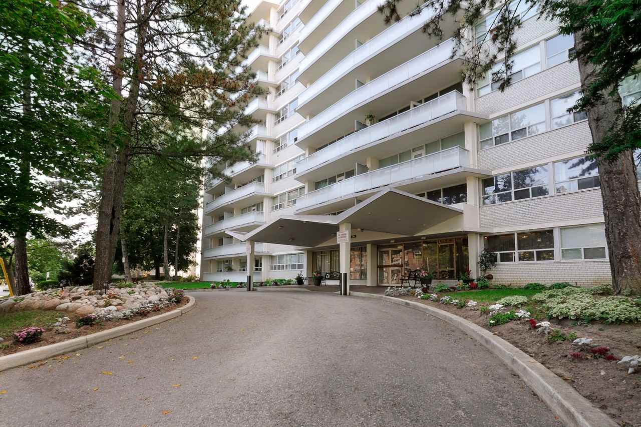 33 Erskine Avenue - Photo 6 of 50