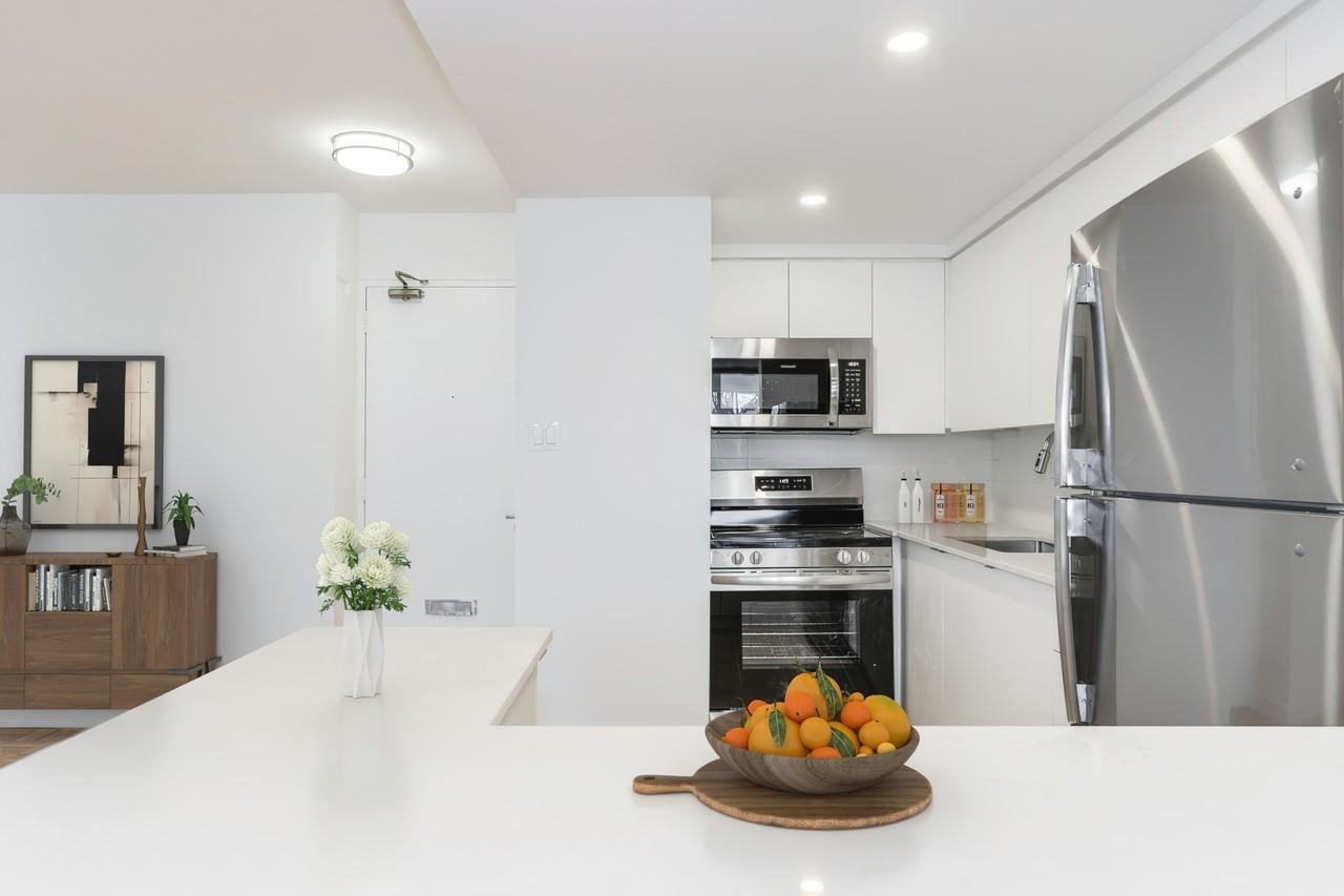 33 Erskine Avenue - Photo 6 of 50