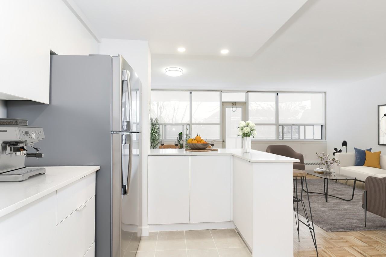 33 Erskine Avenue - Photo 7 of 50