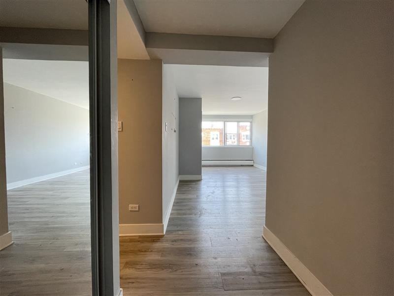 5649 Ch De La Côte-Saint-Luc — photo 1