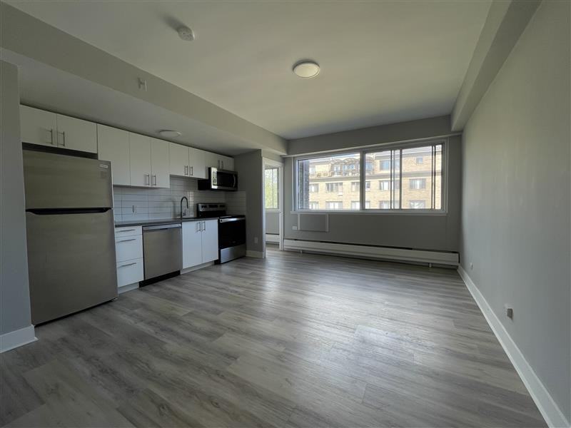 5649 Ch De La Côte-Saint-Luc — photo 3